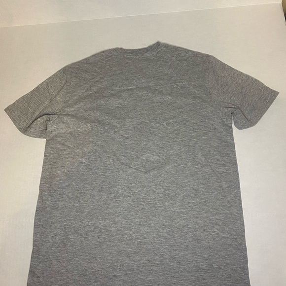 Disney Mickey Mouse Grey USA T-shirt Red/White/Blue Men Size Medium - Picture 2 of 4